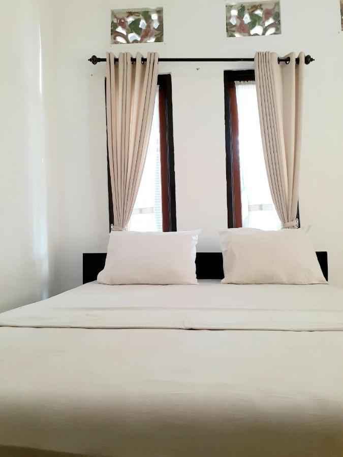 Nova Homestay Toyapakeh Exterior photo